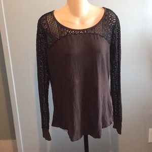 Maurice’s long sleeve laced tshirt